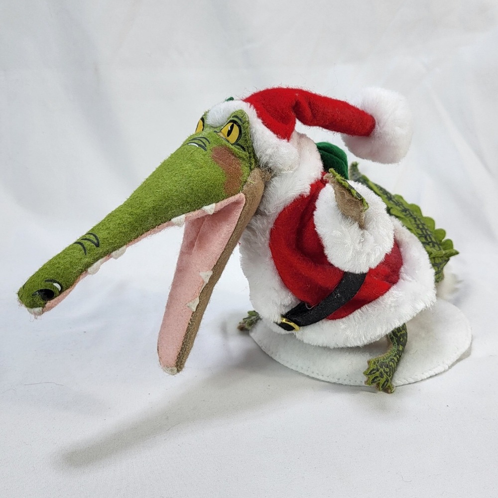Annalee Christmas Delivery Gator Crocodile Santa Plush Alligator Holiday Decor